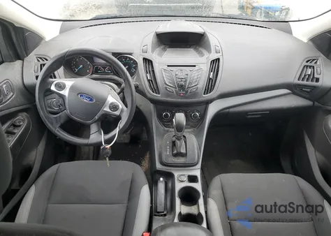 2015 Ford Escape S z USA, uszkodzony, nr VIN 1FMCU0F71FUA25136